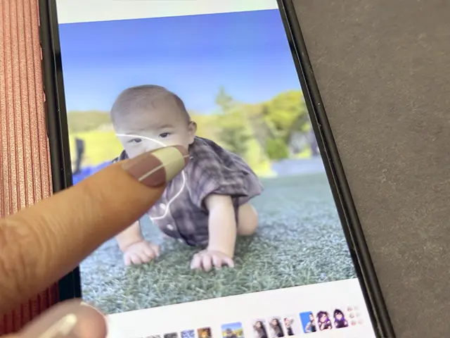 iPhoneの写真を長押しして切り抜き