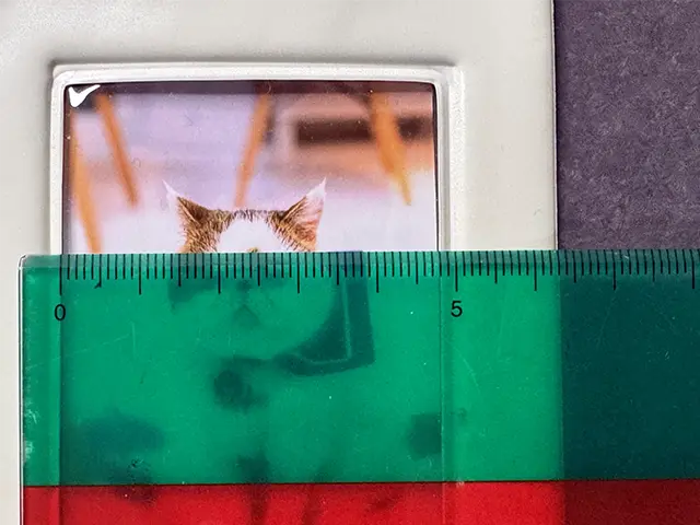 100均のフォトキーホルダーに入れる写真サイズを計測